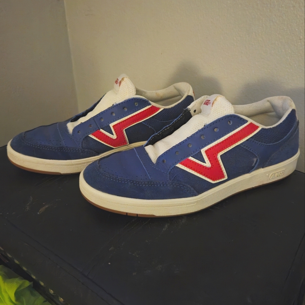 Vans Lowland